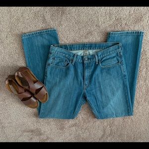 Levi’s 559 Jeans